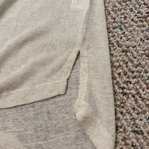 Eyeshadow Off White L/S Top With Hoodie & Lace Panels. Large - Picture 7 of 10